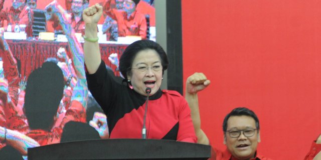 PDIP umumkan Cagub Jatim dan Cagub Sulsel. ©2017 Merdeka.com/Arie Basuki